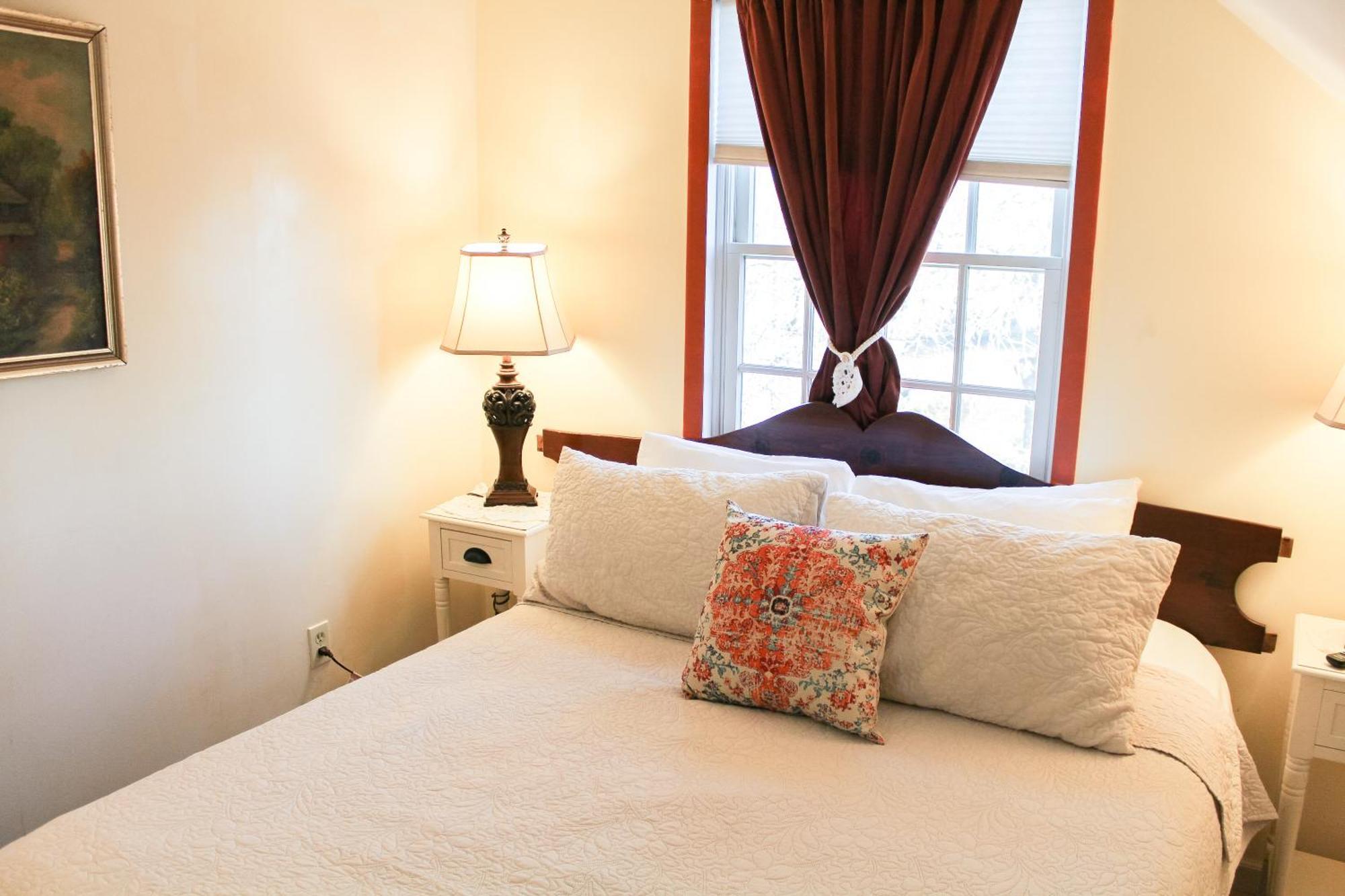 The Borland House Inn 몽고메리 외부 사진
